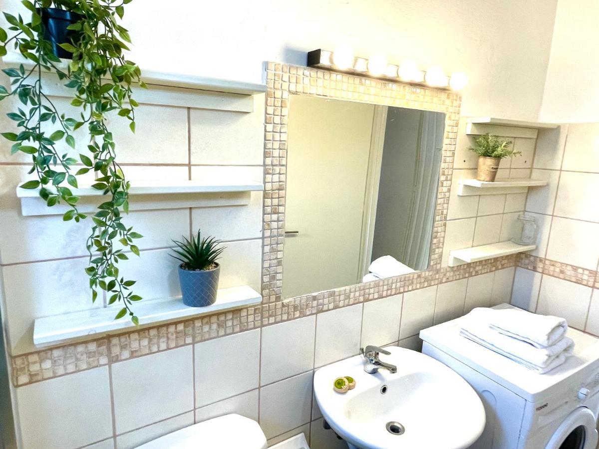 Lena Kassiopi Apartments ภายนอก รูปภาพ